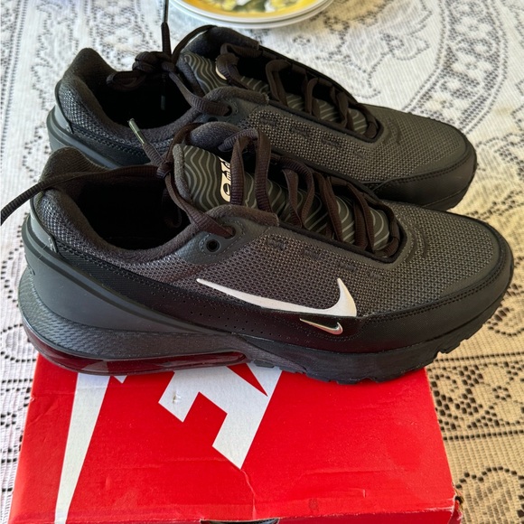 Nike Air Max Pulse size 9 - Picture 4 of 8